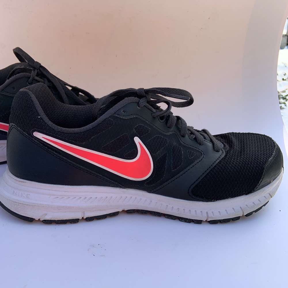 Nike Downshifter Black Size 9.5